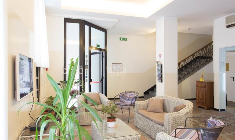 Hotel Nettuno Милано Екстериор снимка